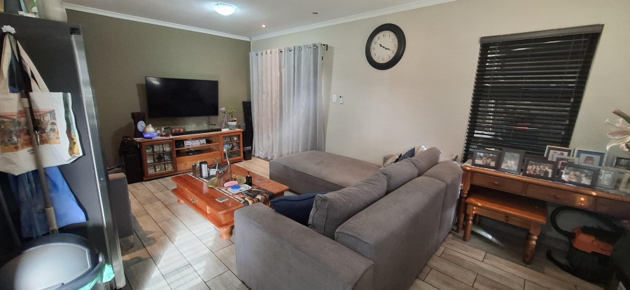 To Let 3 Bedroom Property for Rent in Normandie Western Cape